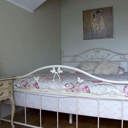 Kuressaare Romantic Apartment Buitenkant foto