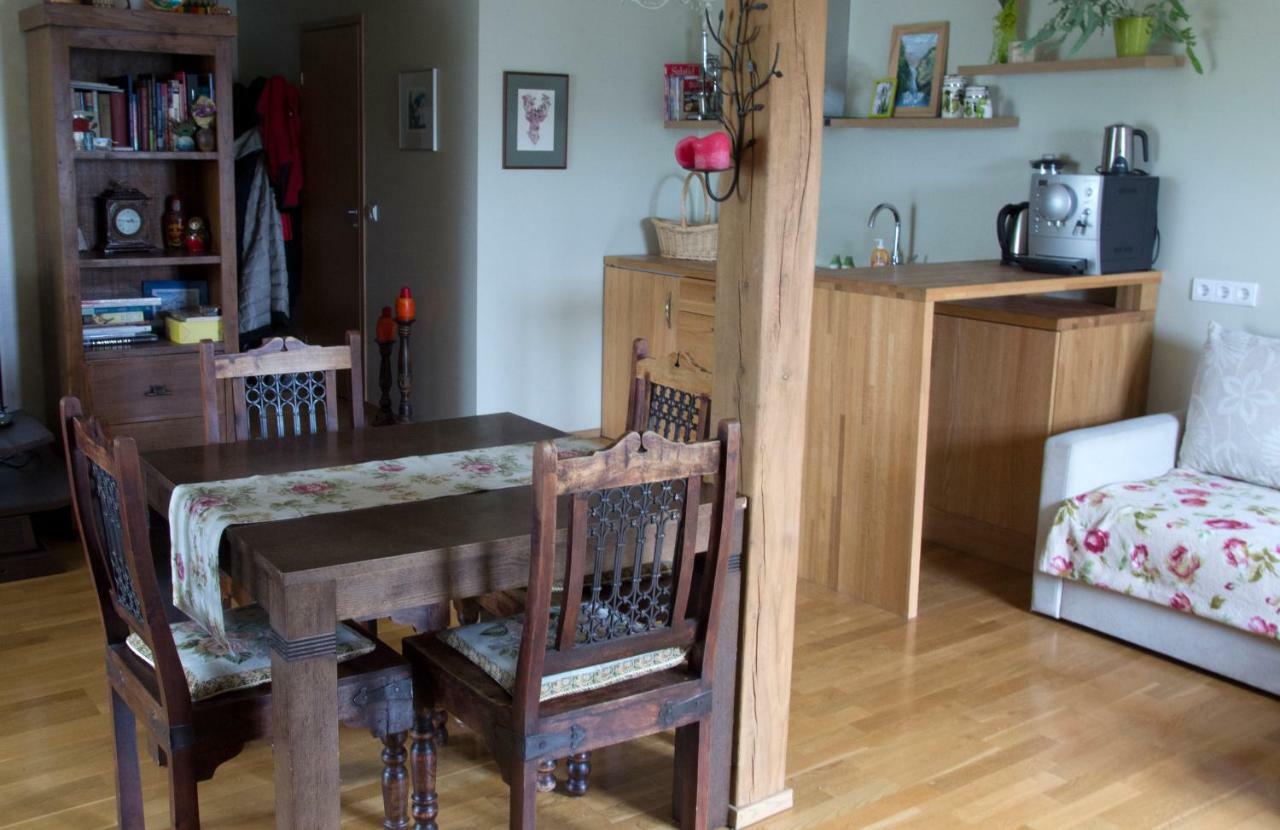 Kuressaare Romantic Apartment Buitenkant foto