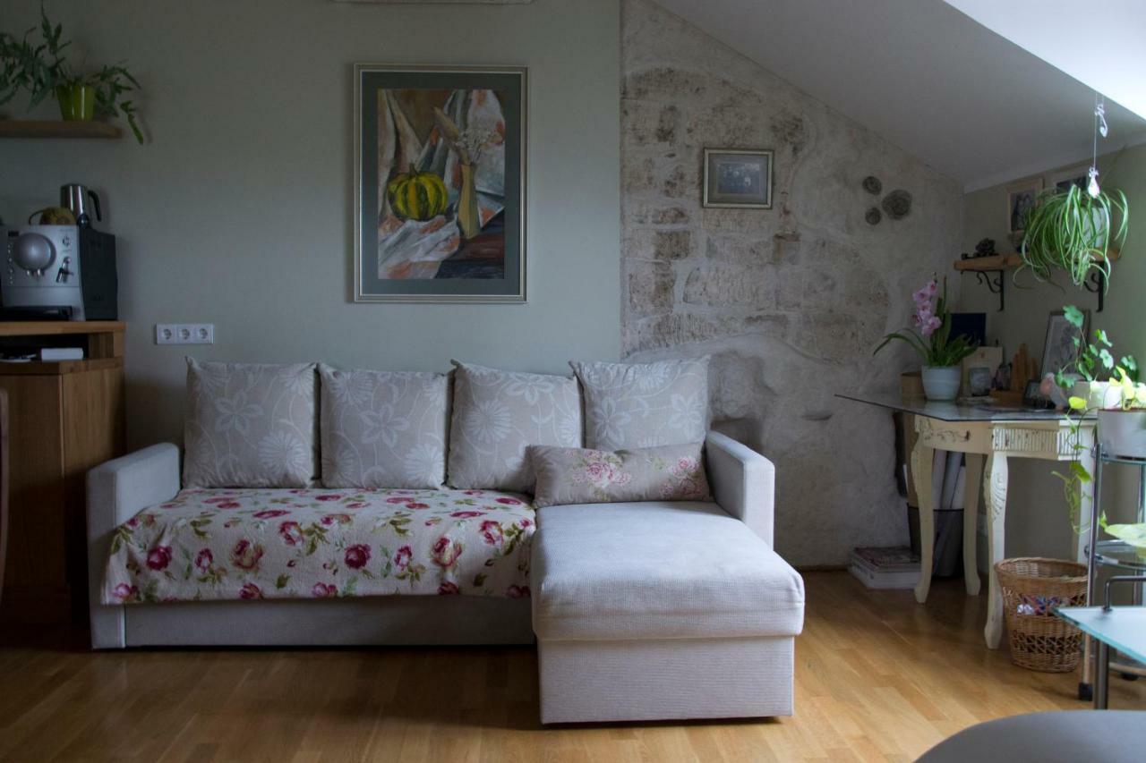 Kuressaare Romantic Apartment Buitenkant foto